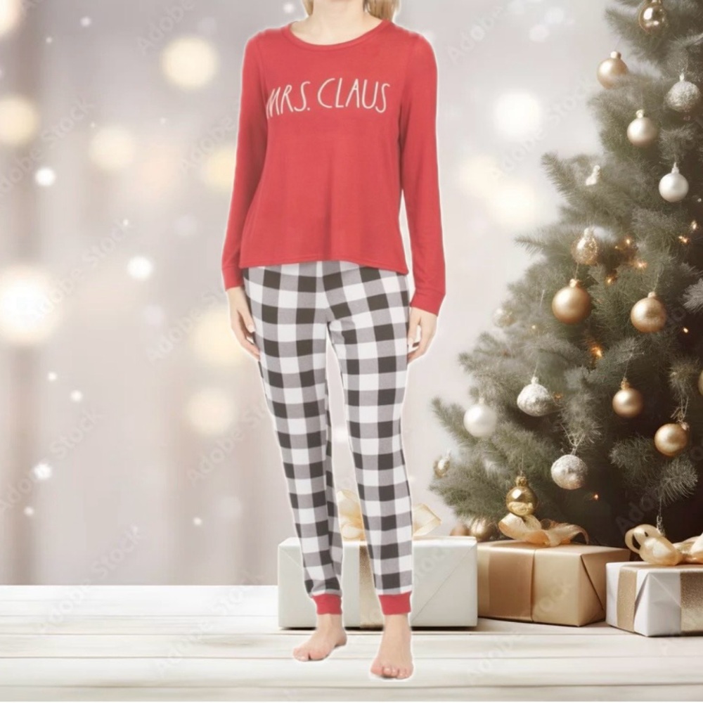 🎄⛄️Rae Dunn Mrs. Claus plaid pj jogger set